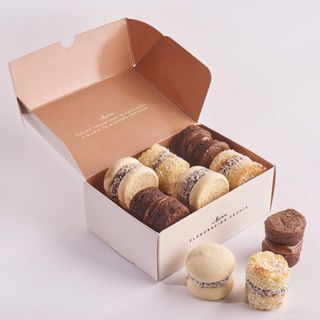 Alfajores En Caja x 12