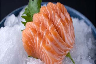 SA1. Sashimi salmone - 5 pezzi