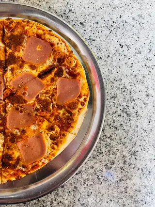 Pizza Mediana De Jamón De Pavo