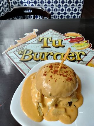 Mar De Cheddar Burger