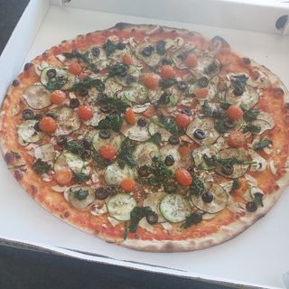 Pizza Griega (Mediana)
