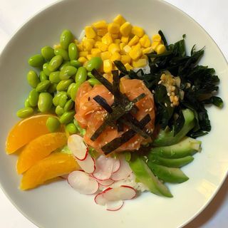 Special salmon poke