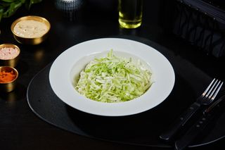 Nea Nicu - salată de varză