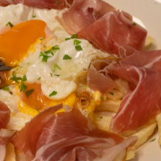 Huevos Rotos Con Jamón