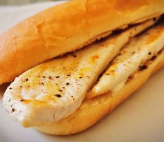 Bocadillo De Pechuga De Pollo