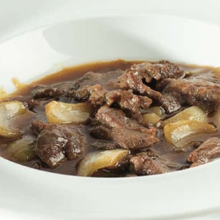 Manzo con cipolle