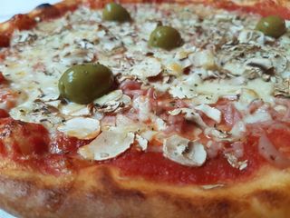 Pizza Capricciosa