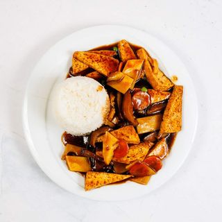 Tofu s bambusom i gljivama