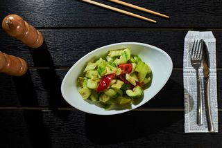 Salată de castraveți cu usturoi