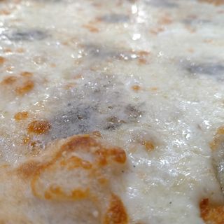 PIZZA AL PIATTO BIANCA -  QUATTRO FORMAGGI 