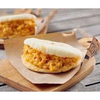 Arepa Con Huevos Revueltos
