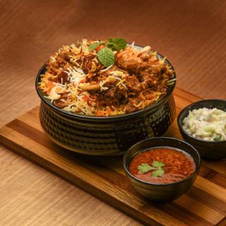 Assorted Meat Hyderabadi Biryani - Medium Pack (650 ML) + 1 Drink