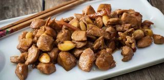 60 Pollo alle mandorle