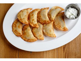 Міні-чебуреки з телятиною (150/30g)