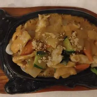 37. Pollo sate