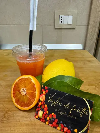 Spremuta di arancia e limone 25 cl circa 