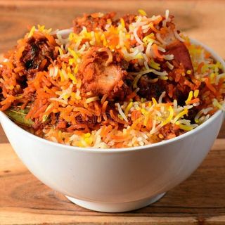 Pollo Tikka Biryani Con Curry