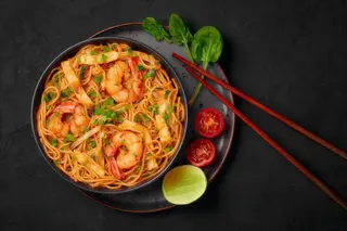 Tallarines Fritos con Gambas