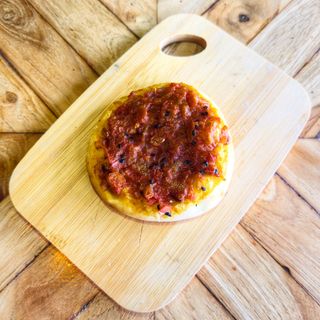 Manakish de Muhamara (Vegetariano)