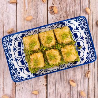 Баклава с шамфъстък (250г)