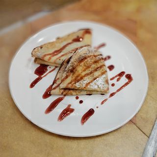 Palačinka s miješanom marmeladom