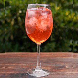 Aperol Rose Spritz