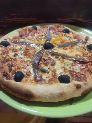 Pizza napolitana (individual)