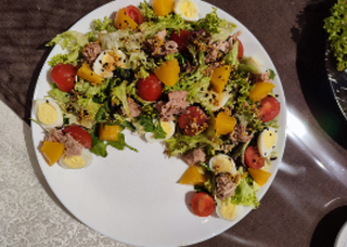 Салат з тунцем 200г