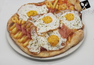 Pizza Huevos Rotos