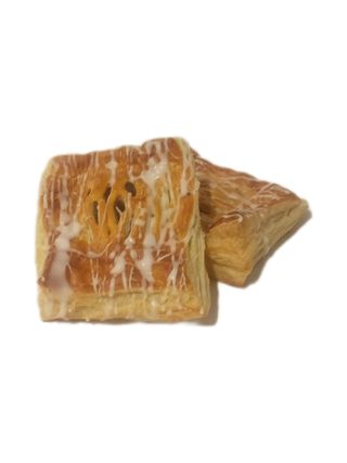 Ciastko francuskie z wiśnią 