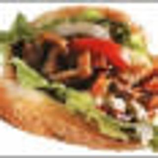 Kebab Mixto Con Ensalada