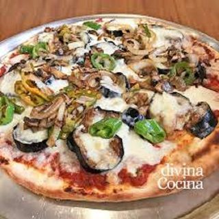 Pizza Siciliana (Mediana)
