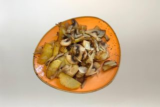 Жареха с грибами