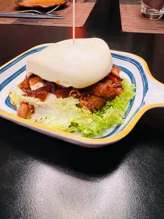 A40. Bao carne*