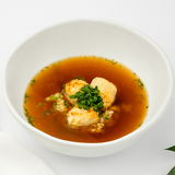 Supă cu chifteluțe de pui și bulgur