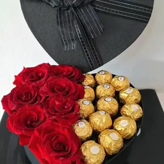 Box noir Floral Avec Chocolat 