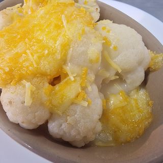 Extra Cauliflower Cheese