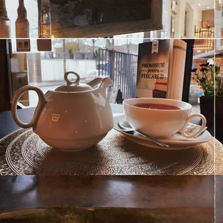 Refreshing herbs tea