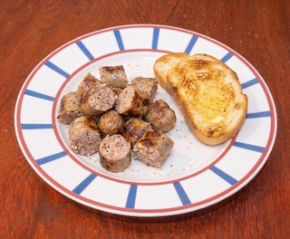 Salchicha Bratwursts En Rodajas