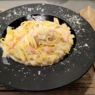 Tagliatelle salmón ahumado
