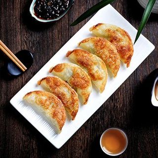 Fresh fried dumplings with vegetarian ingredients