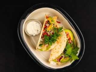 Тако з креветкою темпура (220g)