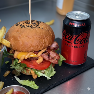 Hamburger + patatine + bibita