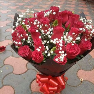 Medium size Red Roses Bouquet