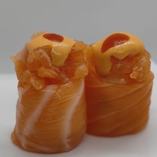 56 Gunkan spicy sake