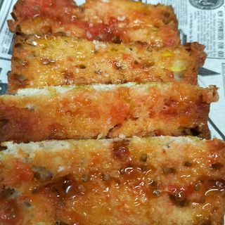 Pan De Cristal con tomate de rama