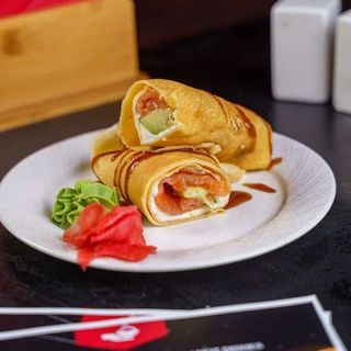 Блины с норвежским лососем и сливочным сыром