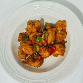 POLLO CON SAL Y PIMIENTA