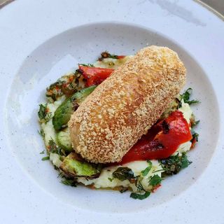 Бажана_котлета_по-київськи з картопляним пюре та овочами