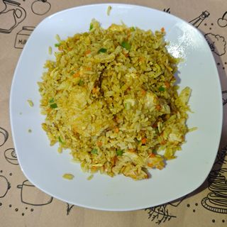 #30F Arroz Con Pollo Y Salsa Curry